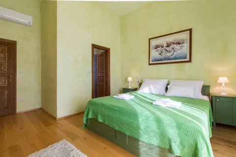 Krk - Luksuzna vila za najam 150 m2