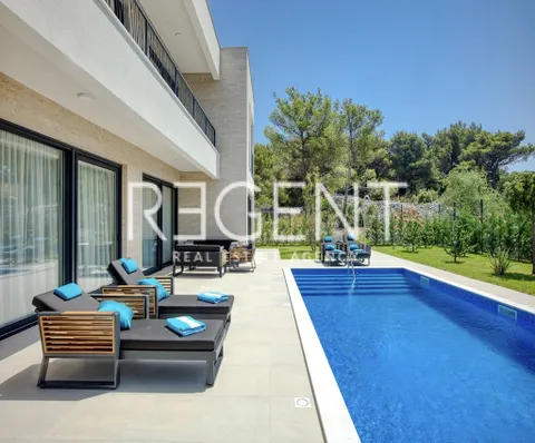 Šibenik, Brodarica – Nova prekrasna vila