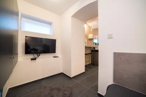 Zagreb, Cvjetni trg - Dvosoban stan 41 m2