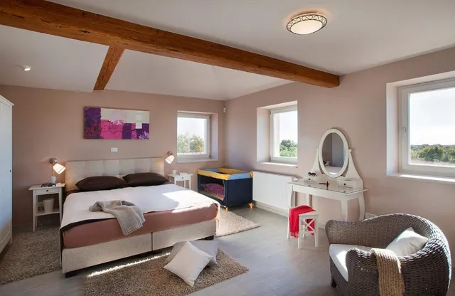 Istra, Vodnjan - Prekrasna kamena vila 230 m2