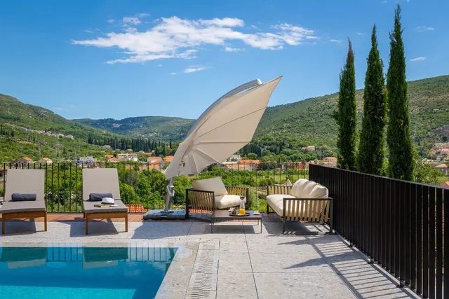 Dubrovnik - Elegantna vila suvremenog dizajna 394 m2