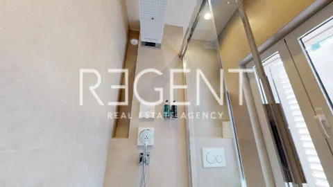 Split, Centar - Dioklecijanova Palača dva studio apartmana 65 m2