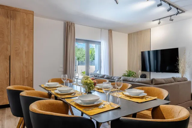 Zadar, Vrsi - Luksuzna vila s bazenom, novogradnja