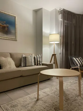 Split, Žnjan - Dvosobni stan sa loggiom i pogledom na more 100 m2