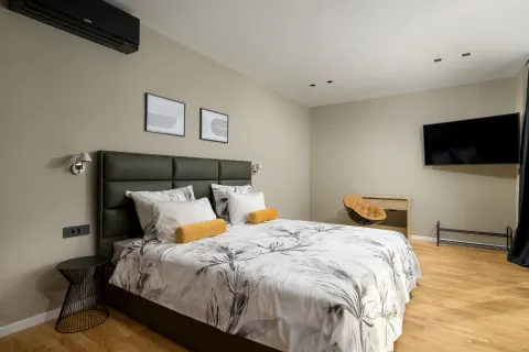 Istra, Grožnjan - Luksuzna dizajnerska vila 682 m2 novogradnja