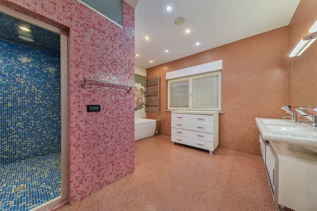 Zagreb, Gornji Bukovac - Prekrasna vila s vrtom, 591 m2