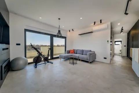 Zagreb, Remete: Luksuzni penthouse 105m2 za najam