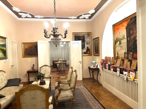 Zagreb, Centar – Građanski stan 244 m2 NOVA CIJENA