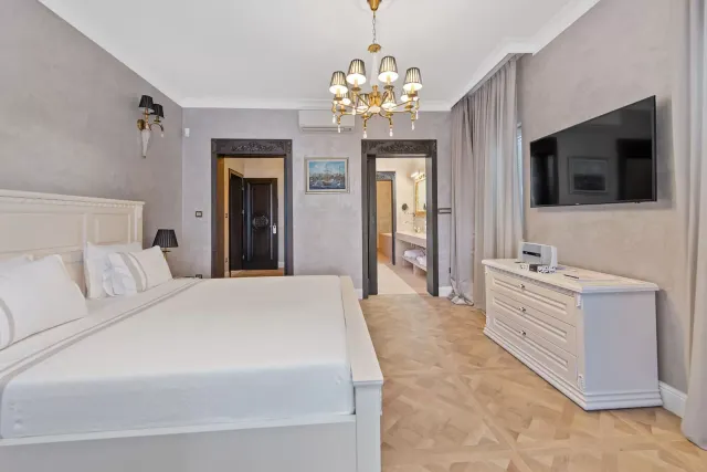 Šibenik, Vodice - luksuzna vila s bazenom i panoramskim pogledom 530m2