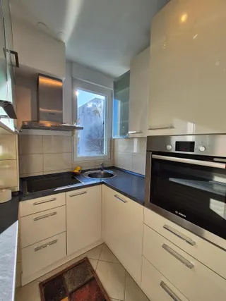 Split, Žnjan - Dvosoban stan s lođom i pogledom na more 57 m²