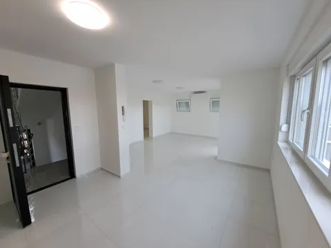 Crikvenica - Četverosoban stan s dvije terase 110 m2, NOVOGRADNJA