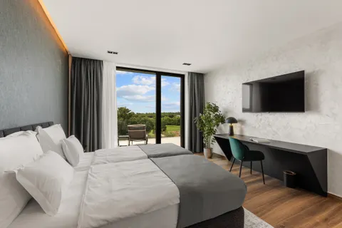 Istra, Poreč – Dizajnerska vila s pogledom na more 310 m2