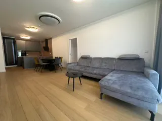Zagreb, Petrova - Moderan trosoban stan 81 m2, najam