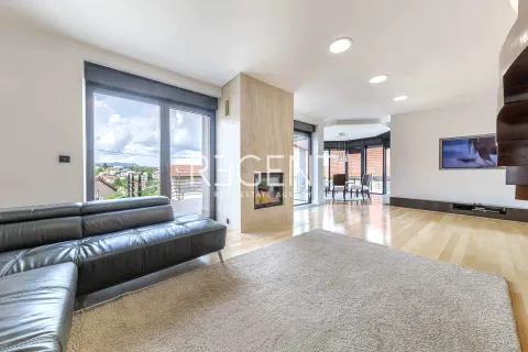 Zagreb, Lašćina - Prekrasna vila 310 m2, najam