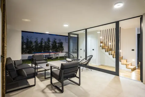 Istra, Medulin - Prekrasna moderna vila 220 m2