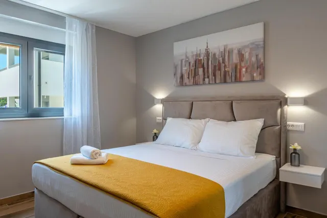 Zadar, Vrsi - Luksuzna vila s bazenom, novogradnja