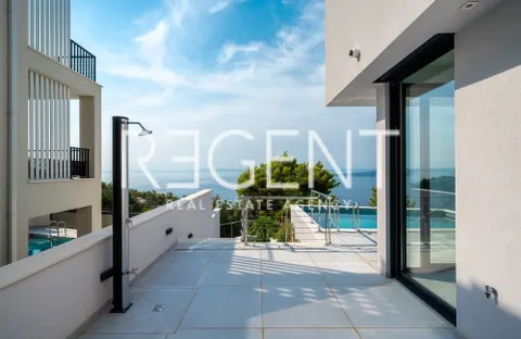 Makarska, Brela - Luksuzna vila s pogledom na more 268 m2