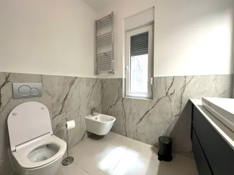 Zagreb, Centar - Prekrasan renoviran trosoban stan s pogledom na Katedralu, NAJAM