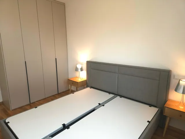 Zagreb, Pantovčak - Četverosoban stan s terasom + garaža 114 m2, Prvi najam