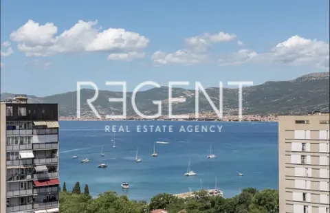 Split, Spinut - Penthouse za dugoročan najam 78 m2