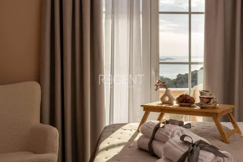 Rogoznica, Ražanj - autentična vila s pogledom na more