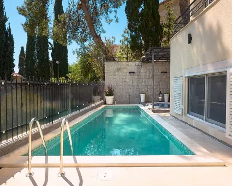Split, Bačvice - Prekrasna vila u centru Splita