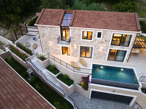 Dubrovnik, Slano – Moderna kamena kuća uz more
