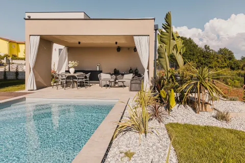 Istra, Vabriga – Moderna vila s bazenom u blizini mora