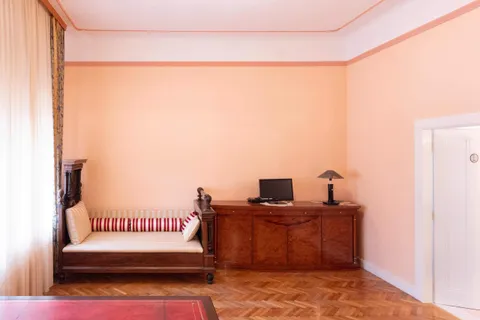 Zagreb, Gajeva - Četverosoban stan u centru grada