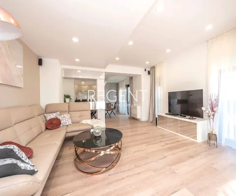 Zadar, Posedarje - Vila prvi red uz more 300 m2