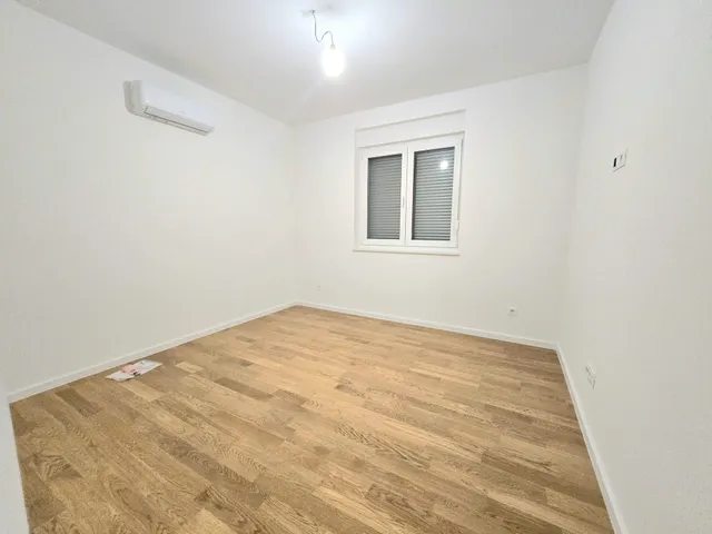 Sveta Nedelja, Kerestinec- Trosoban stan 100 m2 s vrtom