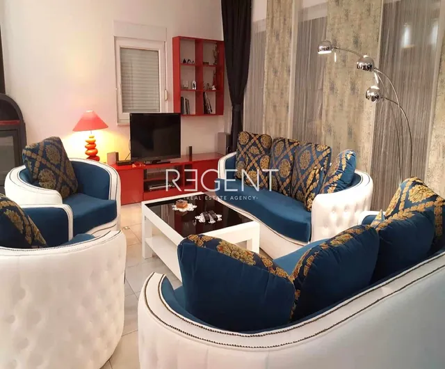 Vis – Prekrasna vila s pogledom na more 300 m2