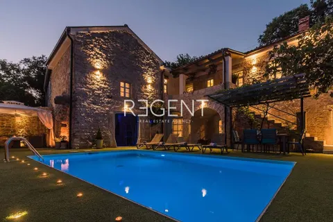 Crikvenica - Bajkovita kamena vila 200 m2