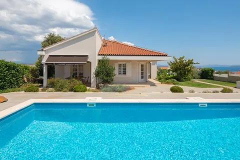 Istra, Poreč – Prostrana i elegantna vila s bazenom 400 m2