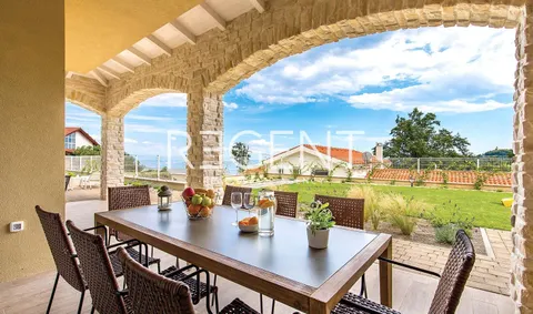 Opatija, Veprinac – Luksuzna vila na parceli od 1076 m2