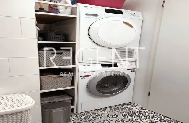 Split, Spinut - dvosoban apartman na frekventnoj lokaciji, 58 m2