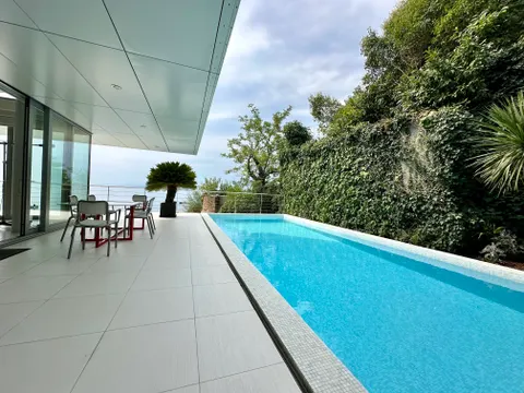 Rijeka - Moderna vila prvi red do mora 600 m2