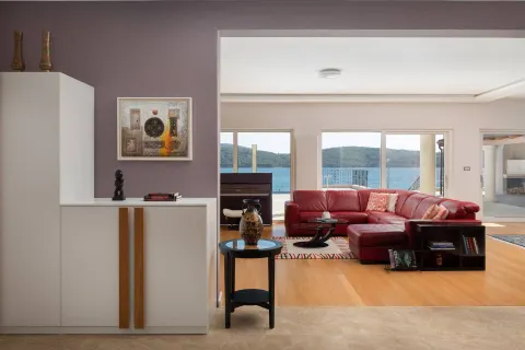 Šibenik - Prekrasna luksuzna vila uz more 1000 m2