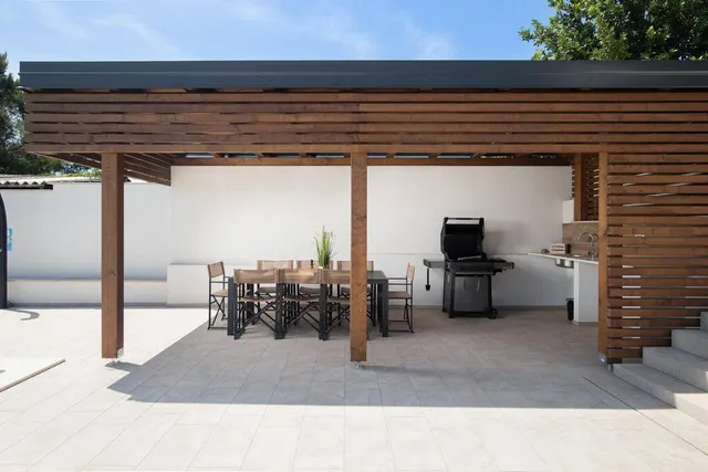 Istra, Medulin - Prekrasna villa s wellnessom NKP 190 m2 nadomak mora