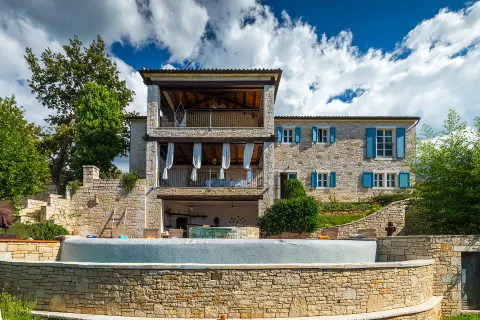 Istra, Sveti Lovreč – Luksuzna kamena vila