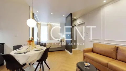 Split, Centar - Dioklecijanova Palača dva studio apartmana 65 m2
