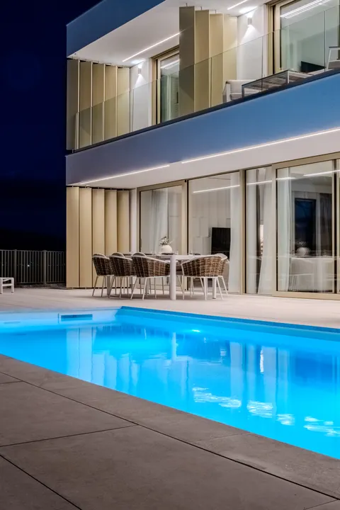 Brač, Sutivan - Predivna vila u blizini mora 274m2
