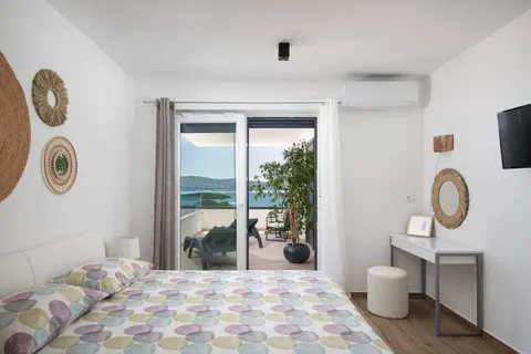 Istra, Medulin - Prekrasna villa s wellnessom NKP 190 m2 nadomak mora