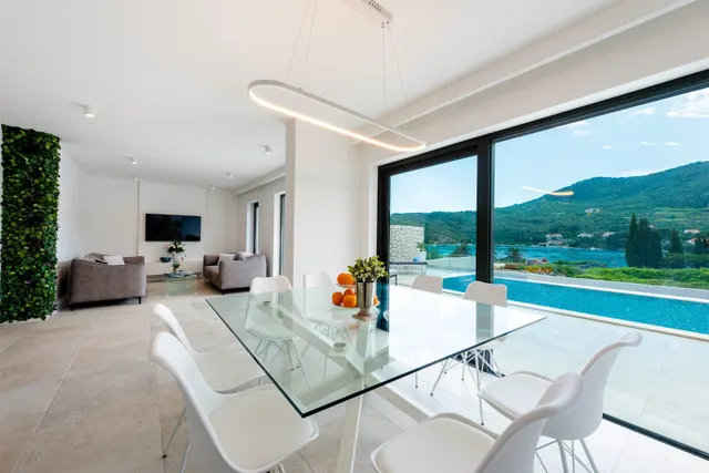 Zaton, Dubrovnik - Moderna vila uz more 210m2