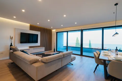 Opatija – Moderan trosoban stan s pogledom na more 134,8 m2