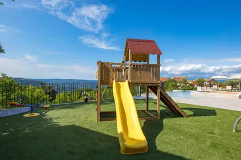 Kašćerga, Istra - Luksuzna vila u srcu Istre