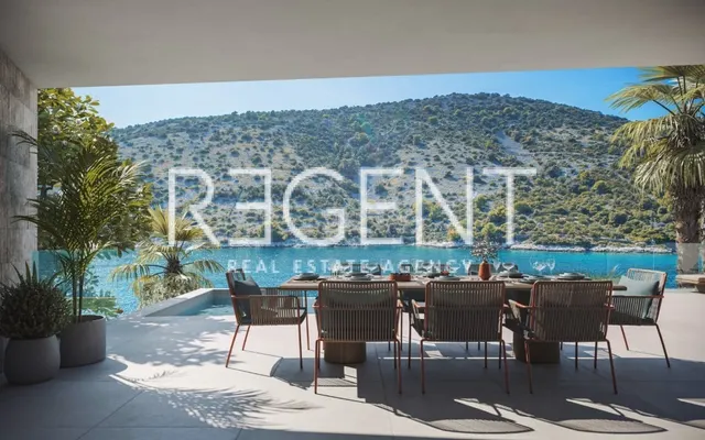 Marina, Vinišće - Zemljište s projektom za gradnju vile i ishodovanom građevinskom dozvolom, 605 m2