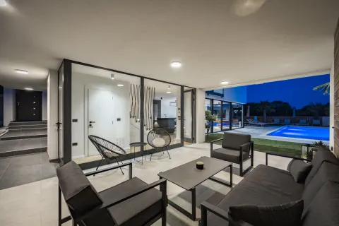 Istra, Medulin - Prekrasna moderna vila 220 m2