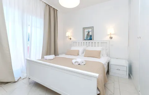 Otok Ugljan – Prekrasne kamene kuće prvi red do mora