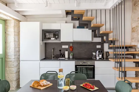 Brač, Pučišća - Prekrasna kamena vila 120 m2